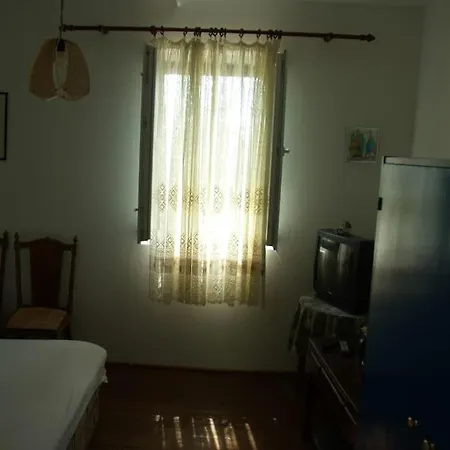 Art House Old Village * Jesenice (Split-Dalmatia)